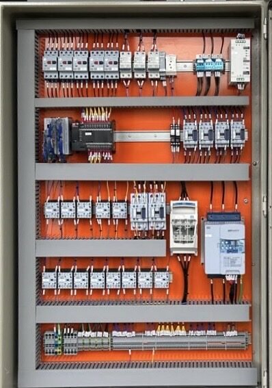 Montagem de Painéis Elétricos